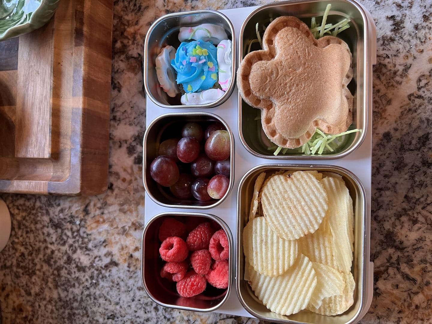 Bento box lunch ideas for kids flower crust less sandwich cutout spring healthy theme fun fast easy meal prep